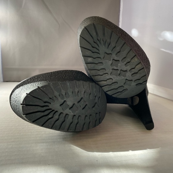 NWOT Pour La Victoire black leather with buckle zip up snap platform bootie sz 9 - Picture 9 of 13